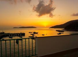 Chàm’s Corner Lookout Homestay & Restaurant，位于Tân Hiệp的民宿