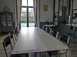 La gare aux oiseaux，位于Cussac的酒店