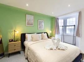 The Regent Luxury Pad