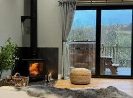 Luxury Lodge In The Treetops