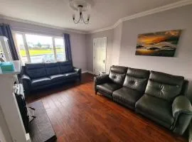 Bundoran Seaside Stays House - WiFi, large spacious home