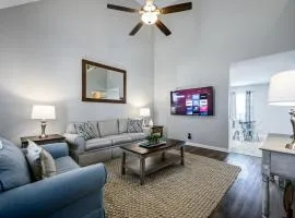 Welcome To This 4BR Getaway Near LakePoint Sports