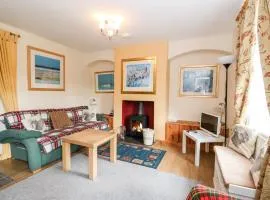 Crinan Canal Cottage