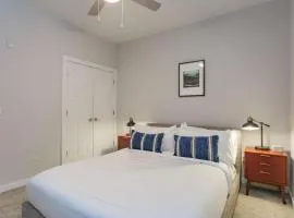 CozySuites Music Row Spacious 1BR with free parking 60