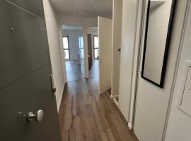 Appartement 2 pièces ligne 1，位于蒙特勒伊罗伯斯庇尔站附近的酒店