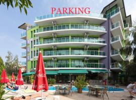 Hotel L&B- Free parking，位于阳光海滩的酒店