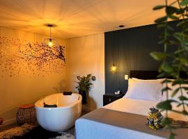 Lofts Urbano，位于乌鲁比西的带按摩浴缸的酒店