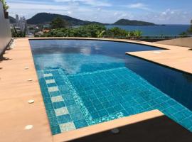 Andaman Hill Pool Seaview，位于芭东海滩的公寓
