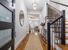 Beautiful Contemporary 4BR near Downtown Dallas，位于达拉斯的酒店