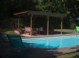 Alaudy Vacances Séjours écologiques - 2 gites，位于Ossages的酒店