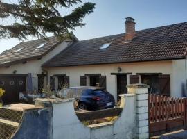 Chez daniel，位于Damparis的酒店