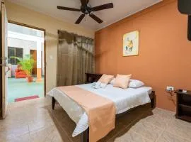 El Cocobolo Food&Rest Room 5 Bed and Breakfast WiFi AC Pkg gratis