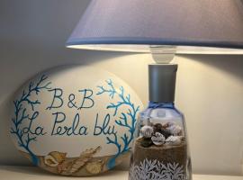 La Perla Blu，位于托雷奥沃的酒店