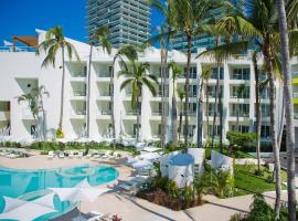 Krystal Grand Puerto Vallarta - All Inclusive，位于巴亚尔塔港游轮码头附近的酒店