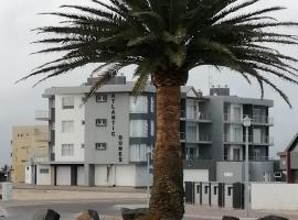 Atlantic Dunes Unit 10, Self Catering，位于Rand Rifles的酒店