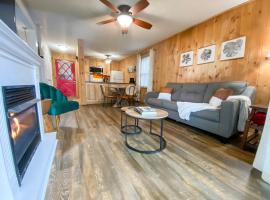Beech Please Cozy Beech Mountain Stay，位于榉木山的酒店