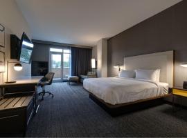 Courtyard by Marriott Iowa City University Heights，位于爱荷华的酒店