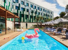 Moxy Sophia Antipolis，位于比奥的酒店