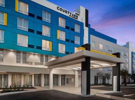 Courtyard By Marriott Titusville Kennedy Space Center，位于泰特斯维尔的酒店