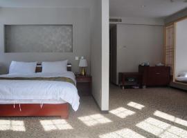 Hakuba Sun Valley Hotel Annex - Vacation STAY 90355v，位于Iida的酒店