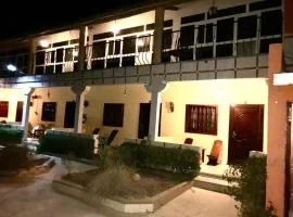 HÔTEL LE DJIOSFALA miroir de la Terranga