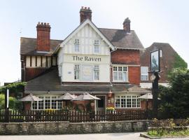 Raven Hotel by Greene King Inns，位于胡克的酒店