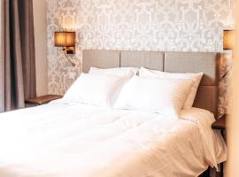 Le Coq Hardi，位于Blangy-le-Château的酒店