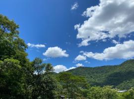 Cantinho na natureza perto das praias，位于尼泰罗伊的住宿加早餐旅馆