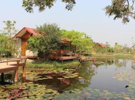 Baan Suan Mulberry Farmstay，位于华欣的酒店