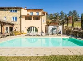 Beautiful villa with private lawn, pool and luxury SPA by VacaVilla