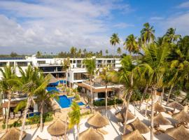 TOA Hotel & Spa Zanzibar，位于蓬圭的带泳池的酒店