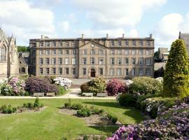 Ushaw Historic House, Chapels & Gardens，位于杜伦的酒店