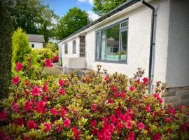 3-bedroom bungalow, central Ambleside with parking