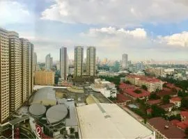 Birch Tower Private Studio with Manila City Metro View