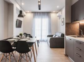 Piraeus Deluxe 2BDR Apt - near metro and port，位于比雷埃夫斯的酒店