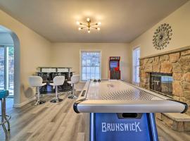 Movie Room, Hot Tub Pocono Vacation Rental!