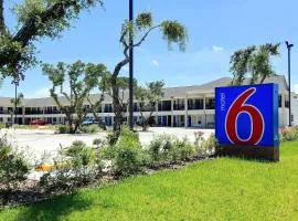 Motel 6-Rockport, TX