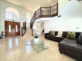 Spacious and Luxurious 4bd 3br House Pool Tub BBQ Private