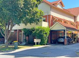 Hidden Gem 1-Bedder in Box Hill Prime Location，位于博士山的酒店