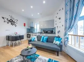 *16*b* setup for your most amazing & relaxed stay + Free Parking + Free Fast WiFi *