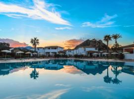 Marina Torre Navarrese Resort，位于圣玛丽亚纳瓦雷的酒店