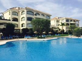 Vista Hermosa Marbella，位于马贝拉的带泳池的酒店