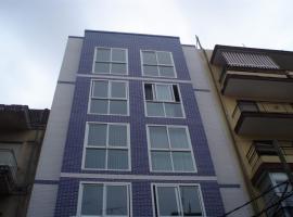 Apartamentos Irina，位于甘迪亚的酒店