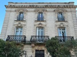 Maison Douce Arles，位于阿尔勒的浪漫度假酒店