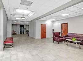 Holiday Inn - Piscataway - Somerset by IHG，位于皮斯卡特维的酒店