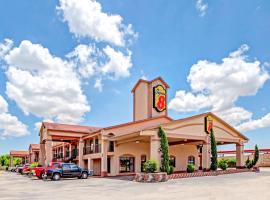 Super 8 by Wyndham Mont Belvieu - Baytown East，位于Eldon的酒店
