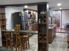 Casa víctoria，位于贝约Puerta del Norte购物中心附近的酒店