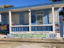 The Little Blue House，位于瓜亚马的公寓