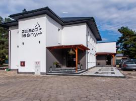 Zajazd Leśny Zwierzyniec，位于兹维日涅茨的住宿加早餐旅馆