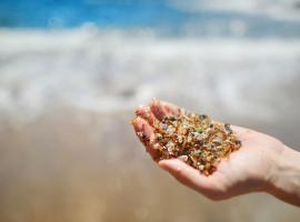 Omeo Suites Glass Beach，位于布拉格堡的酒店